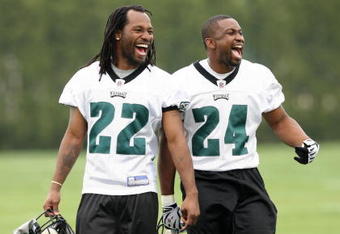 PHILADELPHIA - MAY 1: Defensive backs Asante Samuel #22 and Sheldon Brown #24 of the Philadelphia Eagles practice during minicamp at the NovaCare Complex on May 1, 2009 in Philadelphia, Pennsylvania. (Photo by Hunter Martin/Getty Images)