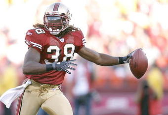 SAN FRANCISCO - AUGUST 13:  Defensive back Dashon Goldson #38 of the San Francisco 49ers against the Denver Broncos on August 13, 2007 at Monster Park in San Francisco, California.  (Photo by Greg Trott/Getty Images)