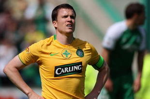 EDINBURGH, SCOTLAND - MAY 17: Gary Caldwell, captain of Celtic, reacts at the end of the Scottish Premier League match between Hibernian and Celtic at Easter Road on May 17, 2009 in Edinburgh, Scotland.  (Photo by Jeff J Mitchell/Getty Images)