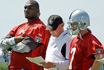 Jamarcus-russel-jeff-garcia_feature