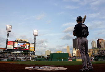 PITTSBURGH - MAY 10:  Chipper Jones #10 of the Atlanta Braves waits to bat against the Pittsburgh Pirates on May 10, 2008 at PNC Park in Pittsburgh, Pennsylvania.  (Photo by Jim McIsaac/Getty Images)