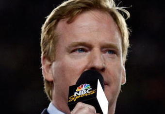 TAMPA, FL - FEBRUARY 01:  NFL commissioner Roger Goodell speaks from the podium after the Pittsburgh Steelers won 27-23 against the Arizona Cardinals during Super Bowl XLIII on February 1, 2009 at Raymond James Stadium in Tampa, Florida.  (Photo by Jamie Squire/Getty Images)