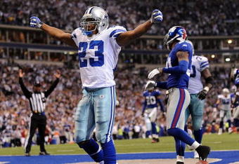 IRVING, TX - DECEMBER 14:  Running back Tashard Choice #23 of the Dallas Cowboys celebrates his touchdown against the New York Giants in the fourth quarter at Texas Stadium on December 14, 2008 in Irving, Texas.  (Photo by Ronald Martinez/Getty Images)