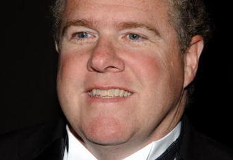 NEW YORK - APRIL 21:  Sports writer Peter King arrives at the 24th Annual Sports Emmy Awards at the Marriott Marquis April 21, 2003 in New York City.  (Photo by Lawrence Lucier/Getty Images)