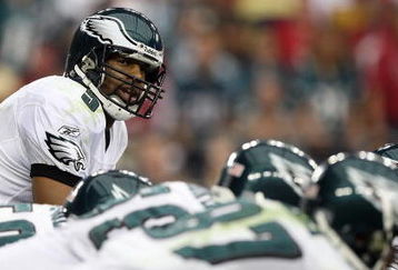 GLENDALE, AZ - JANUARY 18:  Quarterback Donovan McNabb #5 of the Philadelphia Eagles looks down the line during the NFC championship game against the Arizona Cardinals on January 18, 2009 at University of Phoenix Stadium in Glendale, Arizona.  (Photo by Jed Jacobsohn/Getty Images)