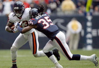 HOUSTON - DECEMBER 28:  Devin Hester #23 of the Chicago Bears runs after a catch against Jacques Reeves #35 of the Houston Texans during the second half at the Reliant Stadium on December 28, 2008 in Houston, Texas.  The Texans won 31-24.  (Photo by Harry How/Getty Images)