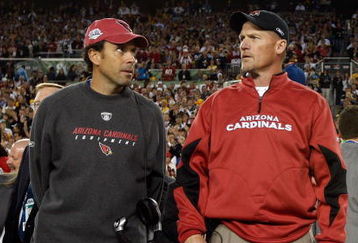 TAMPA, FL - FEBRUARY 01:  Offensive coordinator Todd Haley stands with head coach Ken Whisenhunt of the Arizona Cardinals against the Pittsburgh Steelers during Super Bowl XLIII on February 1, 2009 at Raymond James Stadium in Tampa, Florida.  (Photo by Jamie Squire/Getty Images)