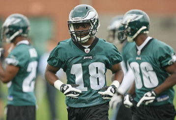 PHILADELPHIA - MAY 1: Wide receiver Jeremy Maclin #18 of the Philadelphia Eagles runs during minicamp practice at the NovaCare Complex on May 1, 2009 in Philadelphia, Pennsylvania. (Photo by Hunter Martin/Getty Images)