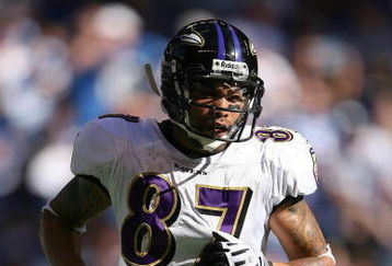 INDIANAPOLIS - OCTOBER 12:  Demetrius Williams #87 of the Baltimore Ravens jogs on the field during the NFL game against the Indianapolis Colts at Lucas Oil Stadium on October 12, 2008 in Indianapolis, Indiana. The Colts defeated the Ravens 31-3. (Photo by Andy Lyons/Getty Images)