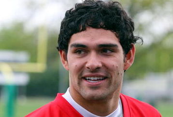 FLORHAM PARK, NJ - MAY 02:  Quarterback Mark Sanchez #6 of the New York Jets looks on during minicamp on May 2, 2009 at the Atlantic Health Jets Training Center in Florham Park, New Jersey.  (Photo by Jim McIsaac/Getty Images)