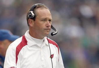SEATTLE - NOVEMBER 16:  Defensive Coordinator Clancy Pendergast of the Arizona Cardinals watches the action during the game against the Seattle Seahawks on November 16, 2008 at Qwest Field in Seattle, Washington. (Photo by Otto Greule Jr/Getty Images)