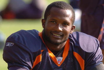 ENGLEWOOD, CO - JULY 31:  Cornerback Champ Bailey #24 of the Denver Broncos runs drills during training camp July 31, 2007 at the Paul D. Bowlen Memorial Broncos Center in Englewood, Colorado.  (Photo by Steve Dykes/Getty Images)