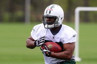 FLORHAM PARK, NJ - MAY 02:  Shonn Greene #23 of the New York Jets practices during minicamp on May 2, 2009 at the Atlantic Health Jets Training Center in Florham Park, New Jersey.  (Photo by Jim McIsaac/Getty Images)