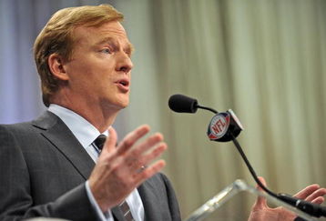 TAMPA, FL - JANUARY 30:  NFL Commissioner Roger Goodell addresses the media at the news conference prior to Super Bowl XLIII on January 30, 2009 at Tampa Convention Center in Tampa, Florida. (Photo by Drew Hallowell/Getty Images)