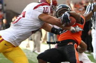 CORVALIS, OR - SEPTEMBER 25:  James Rodgers #8 of the Oregon State Beavers runs for a touchdown against Brian Cushing #10 and Taylor Mays #2 of the Southern California Trojans at Reser Stadium on September 25, 2008 in Corvalis, Oregon.  (Photo by Jonathan Ferrey/Getty Images)