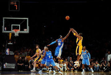 LOS ANGELES, CA - MAY 19:  Kobe Bryant #24 of the Los Angeles Lakers shoots a jumper over Carmelo Anthony #15 of the Denver Nuggets in the fourth quarter of Game One of the Western Conference Finals during the 2009 NBA Playoffs at Staples Center on May 19, 2009 in Los Angeles, California. The Lakers defeated the Nuggets 105-103. NOTE TO USER: User expressly acknowledges and agrees that, by downloading and or using this photograph, User is consenting to the terms and conditions of the Getty Images License Agreement.  (Photo by Kevork Djansezian/Getty Images)