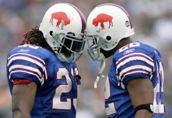 ORCHARD PARK, NY - SEPTEMBER 21:  Marshawn Lynch #23 and Fred Jackson #22 of the Buffalo Bills celebrate Lynch's first touchdown against the Oakland Raiders on September 21, 2008 at Ralph Wilson Stadium in Orchard Park, New York. Buffalo won 24-23. (Photo by Rick Stewart/Getty Images)