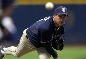 MILWAUKEE - SEPTEMBER 28: Starting pitcher Greg Maddux #30 of the San Diego Padres delivers the ball against the Milwaukee Brewers on September 28, 2007 at Miller Park in Milwaukee, Wisconsin. (Photo by Jonathan Daniel/Getty Images) 