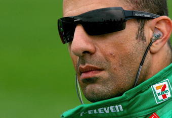 KANSAS CITY, KS - APRIL 25:  Tony Kanaan driver of the #11 Team 7-Eleven Andretti Green Racing Dallara Honda during practice for the IRL IndyCar Series  Road Runner Turbo Indy 300 on April 25, 2009 at the Kansas Speedway in Kanss City, Kansas.  (Photo by Darrell Ingham/Getty Images)