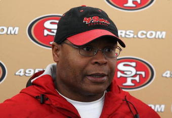 SANTA CLARA, CA - MAY 01:  Head coach Mike Singletary of the San Francisco 49ers talks with the media during the 49ers Minicamp at their training facilities on May 1, 2009 in Santa Clara, California.  (Photo by Jed Jacobsohn/Getty Images)