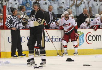 PITTSBURGH - MAY 21: Evgeni Malkin #71 of the Pittsburgh Penguins scores the hat trick at 12:25 of the third period against the Carolina Hurricanes during Game Two of the Eastern Conference Championship Round of the 2009 Stanley Cup Playoffs at Mellon Arena on May 21, 2009 in Pittsburgh, Pennsylvania. The Penguns defeated the Hurricanes 7-4. (Photo by Bruce Bennett/Getty Images)