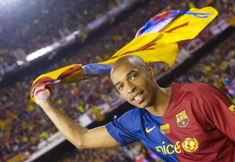 VALENCIA, SPAIN - MAY 13:  Thierry Henry of Barcelona celebrates the victory after the Copa del Rey final match between Barcelona and Athletic Bilbao at the Mestalla stadium on May 13, 2009 in Valencia, Spain. Barcelona won 3-1.  (Photo by Manuel Queimadelos Alonso/Getty Images)