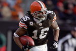 CLEVELAND - NOVEMBER 23:  Joshua Cribbs #16 of the Cleveland Browns carries the ball during the NFL game against the Houston Texans at Cleveland Browns Stadium on November 23, 2008 in Cleveland, Ohio.  (Photo by Andy Lyons/Getty Images)
