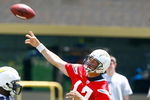 SAN DIEGO - MAY 03: Quarterback Philip Rivers #17 of the San Diego Chargers throws a pass in practice drills during Chargers minicamp at the team's training facility on May 3, 2009 in San Diego, California. (Photo by Kevin Terrell/Getty Images)