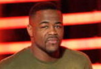 CULVER CITY, CA - DECEMBER 14:  UFC fighter Rashad Evans presents the Best Shooter award onstage at Spike TV's 2008 'Video Game Awards' held at Sony Pictures' Studios on December 14, 2008 in Culver City, California.  (Photo by Kevin Winter/Getty Images for Spike TV)