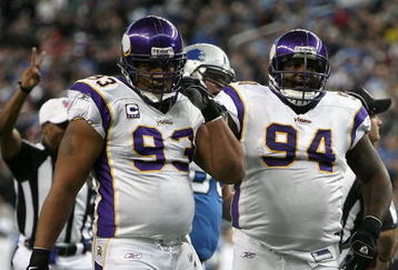 DETROIT - DECEMBER 07:  (L-R) Kevin Williams #93 and Pat Williams #94 of the Minnesoa Vikings in action during the NFL game against the Detroit Lions at Ford Field on December 7, 2008 in Detroit, Michigan.  The Vikings defeated the Lions 20-16.  (Photo by Christian Petersen/Getty Images)