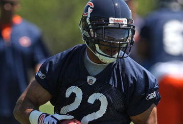 LAKE FOREST, IL - MAY 20: Matt Forte #22 of the Chicago Bears participates during an organized team activity (OTA) practice on May 20, 2009 at Halas Hall in Lake Forest, Illinois. (Photo by Jonathan Daniel/Getty Images)