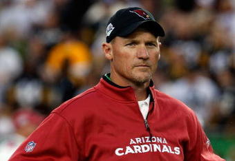 TAMPA, FL - FEBRUARY 01:  Head coach Ken Whisenhunt of the Arizona Cardinals looks on before Super Bowl XLIII against the Pittsburgh Steelers on February 1, 2009 at Raymond James Stadium in Tampa, Florida.  (Photo by Jamie Squire/Getty Images)
