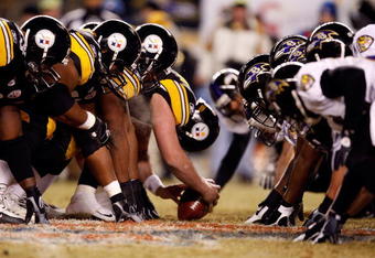 PITTSBURGH - JANUARY 18:  The Pittsburgh Steelers line up for a successful 42-yard field goal attempt by kicker Jeff Reed in the first quarter against the Baltimore Ravens during the AFC Championship game on January 18, 2009 at Heinz Field in Pittsburgh, Pennsylvania.  (Photo by Streeter Lecka/Getty Images)
