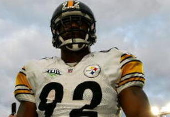 TAMPA, FL - FEBRUARY 01:  James Harrison #92 of the Pittsburgh Steelers walks on the field against the Arizona Cardinals during Super Bowl XLIII on February 1, 2009 at Raymond James Stadium in Tampa, Florida. The Steelers won 27-23.  (Photo by Al Bello/Getty Images)