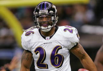 NEW ORLEANS - OCTOBER 29:  Safety Dawan Landry #26 of the Baltimore Ravens looks on against the New Orleans Saints at the Louisiana Superdome on October 29, 2006 in New Orleans, Louisiana. The Ravens defeated the Saints 35-22. (Photo by Ronald Martinez/Getty Images)