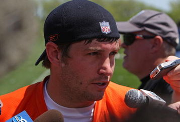 LAKE FOREST, IL - MAY 20: Jay Cutler #6 of the Chicago Bears meets with members of the media following an organized team activity (OTA) practice on May 20, 2009 at Halas Hall in Lake Forest, Illinois.  (Photo by Jonathan Daniel/Getty Images)