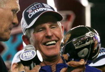 GLENDALE, AZ - FEBRUARY 03:  Head coach Tom Coughlin of the New York Giants holds the Vince Lombardi Trophy as he is interviewed by Terry Bradshaw after his team defeated the New England Patriots 17-14 after Super Bowl XLII on February 3, 2008 at the University of Phoenix Stadium in Glendale, Arizona.  (Photo by Harry How/Getty Images)