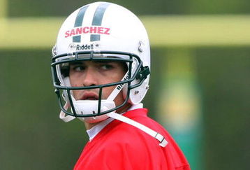 FLORHAM PARK, NJ - MAY 02:  Quarterback Mark Sanchez #6 of the New York Jets looks on during minicamp on May 2, 2009 at the Atlantic Health Jets Training Center in Florham Park, New Jersey.  (Photo by Jim McIsaac/Getty Images)