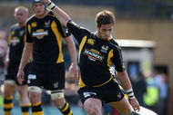 HIGH WYCOMBE, ENGLAND - APRIL 25:  Danny Cipriani of Wasps kicks a penalty during the Guinness Premiership match between London Wasps and Gloucester at Adams Park on April 25, 2009 in High Wycombe, England  (Photo by David Rogers/Getty Images)