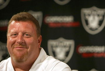 ALAMEDA, CA - SEPTEMBER 30:  Tom Cable speaks during a press conference after being named new head coach after the firing of Lane Kiffin of the Oakland Raiders at thier training facility on Septemer 30, 2008 in Alameda, California.  (Photo by Jed Jacobsohn/Getty Images)