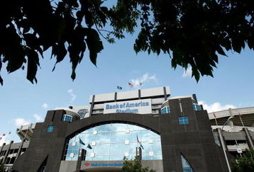 CHARLOTTE, NC - SEPTEMBER 14:   A general view of Bank of America stadium before the start of the Chicago Bears versus the Carolina Panthers on September 14, 2008 in Charlotte, North Carolina.  (Photo by Streeter Lecka/Getty Images)
