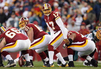 LANDOVER, MD - DECEMBER 21: Quarterback  Jason Campbell #17 of the Washington Redskins calls the play at the line of scrimmage during the game of the Philadelphia Eagles on December 21, 2008 at FedEx Field in Landover, Maryland.  (Photo by Kevin C. Cox/Getty Images)