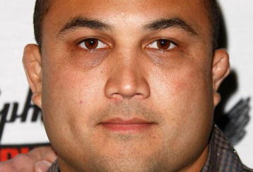 LOS ANGELES, CA - APRIL 07:  UFC Fighter BJ Penn arrives at the 1st Annual Epiphone Revolver Golden Gods Awards at the Club Nokia on April 7, 2009 in Los Angeles, California.  (Photo by Michael Buckner/Getty Images)