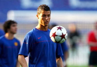 ROME - MAY 26:  Cristiano Ronaldo of Manchester United attends the Manchester United training session prior to UEFA Champions League Final versus Barcelona at the Stadio Olimpico on May 26, 2009 in Rome, Italy.  (Photo by Laurence Griffiths/Getty Images)