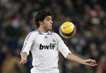 MADRID, SPAIN - JANUARY 06:  Miguel Torres of Real Madrid controls the ball during the La Liga match between Real Madrid and Zaragoza at the Santiago Bernabeu Stadium on January 6, 2008 in Madrid, Spain. Real Madrid won the match 2-0.  (Photo by Jasper Juinen/Getty Images)