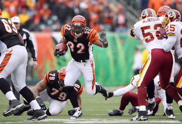 CINCINNATI - DECEMBER 14: Cedric Benson #32 of the Cincinnati Bengals runs with the ball during the NFL game against the Washington Redskins on December 14, 2008 at Paul Brown Stadium in Cincinnati, Ohio. The Bengals won 20-13. (Photo by Andy Lyons/Getty Images)