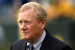 GREEN BAY, WI - OCTOBER 19:  Indianapolis Colts president Bill Polian walks on the field during warmups for the game with the Green Bay Packers on October 19, 2008 at Lambeau Field in Green Bay Wisconsin. The Packers won 34-14.   (Photo by Stephen Dunn/Getty Images)
