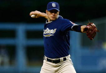 LOS ANGELES, CA - MAY 01:  Jake Peavy #44 of the San Diego Padres throws a pitch in the first inning against the Los Angeles Dodgers at Dodger Stadium on May 1, 2009 in Los Angeles, California.  (Photo by Jeff Gross/Getty Images)