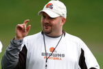 BEREA, OH - MAY 02: Offensive coordinator Brian Daboll of the Cleveland Browns talks with a player during rookie mini camp at the Cleveland Browns Training and Administrative Complex on May 2, 2009 in Berea, Ohio.  (Photo by Gregory Shamus/Getty Images)