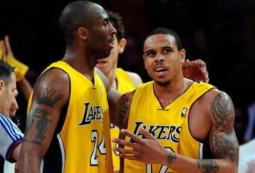 LOS ANGELES, CA - MAY 27:  (L-R) Kobe Bryant #24 and Shannon Brown #12 of the Los Angeles Lakers look on in the fourth quarter against the Denver Nuggets in Game Five of the Western Conference Finals during the 2009 NBA Playoffs at Staples Center on May 27, 2009 in Los Angeles, California. NOTE TO USER: User expressly acknowledges and agrees that, by downloading and or using this photograph, User is consenting to the terms and conditions of the Getty Images License Agreement.  (Photo by Kevork Djansezian/Getty Images)